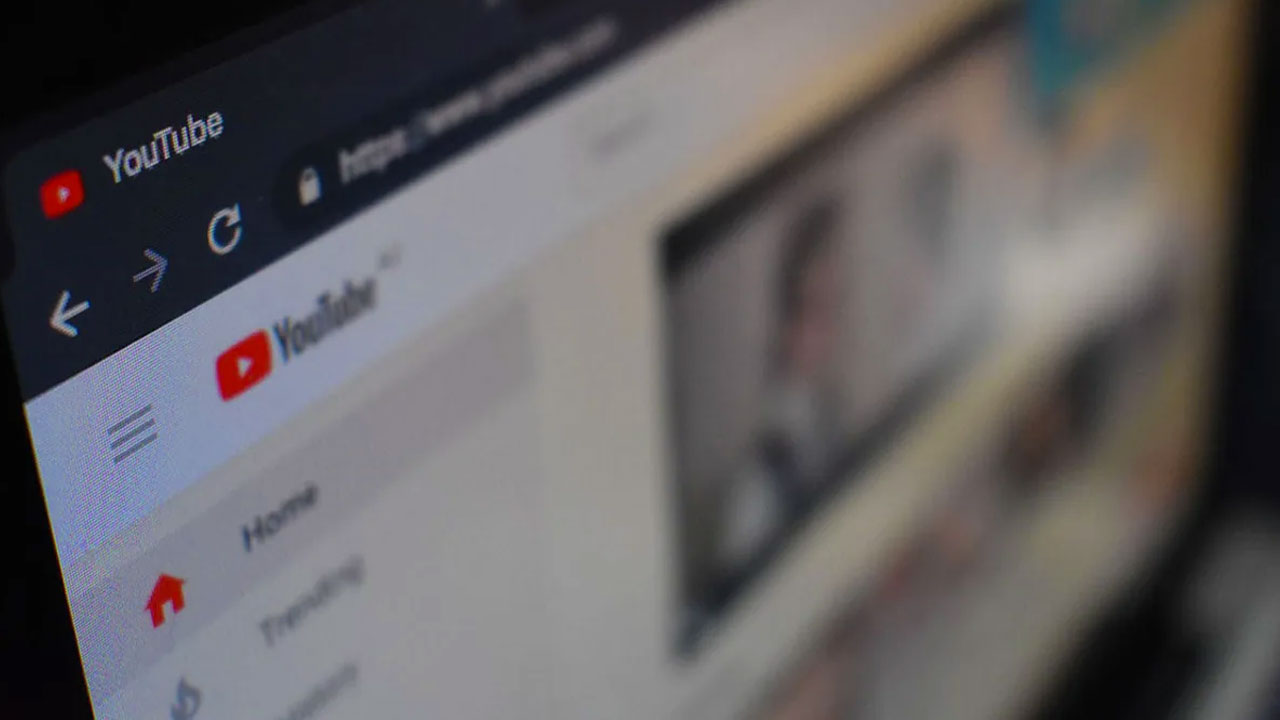 YouTube’un yapay zeka yaş doğrulaması tepki aldı!