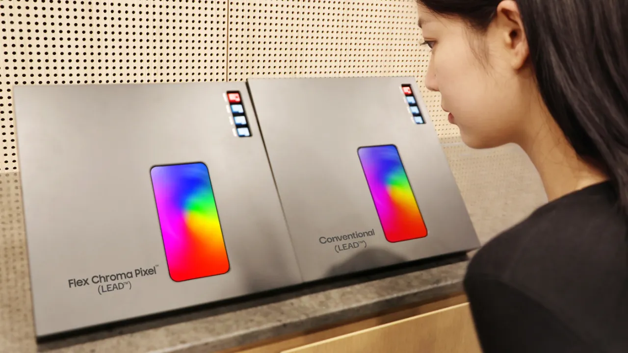 Samsung Telefon Ekranında Devrim Yarattı